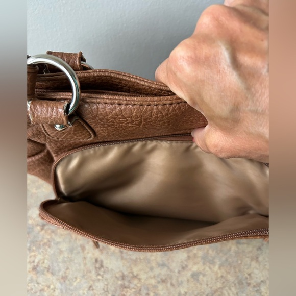 Multi-Sac Brown Vegan Pebbled Leather Purse with lots of storage spaces - Picture 5 of 13